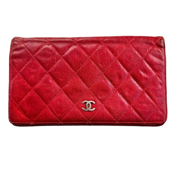 Authentic CHANEL Red Quilted Lambskin Leather Long Wallet With Authenticity Card - Picture 3 of 15